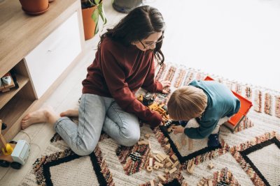 Als je van kinderen houdt? Waarom niet werken als babysitter