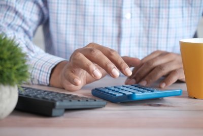Zoveel belasting betaal je in 2026 over je bijverdiensten